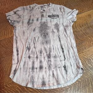 Hollister Black and Gray Tie-Dye Tee